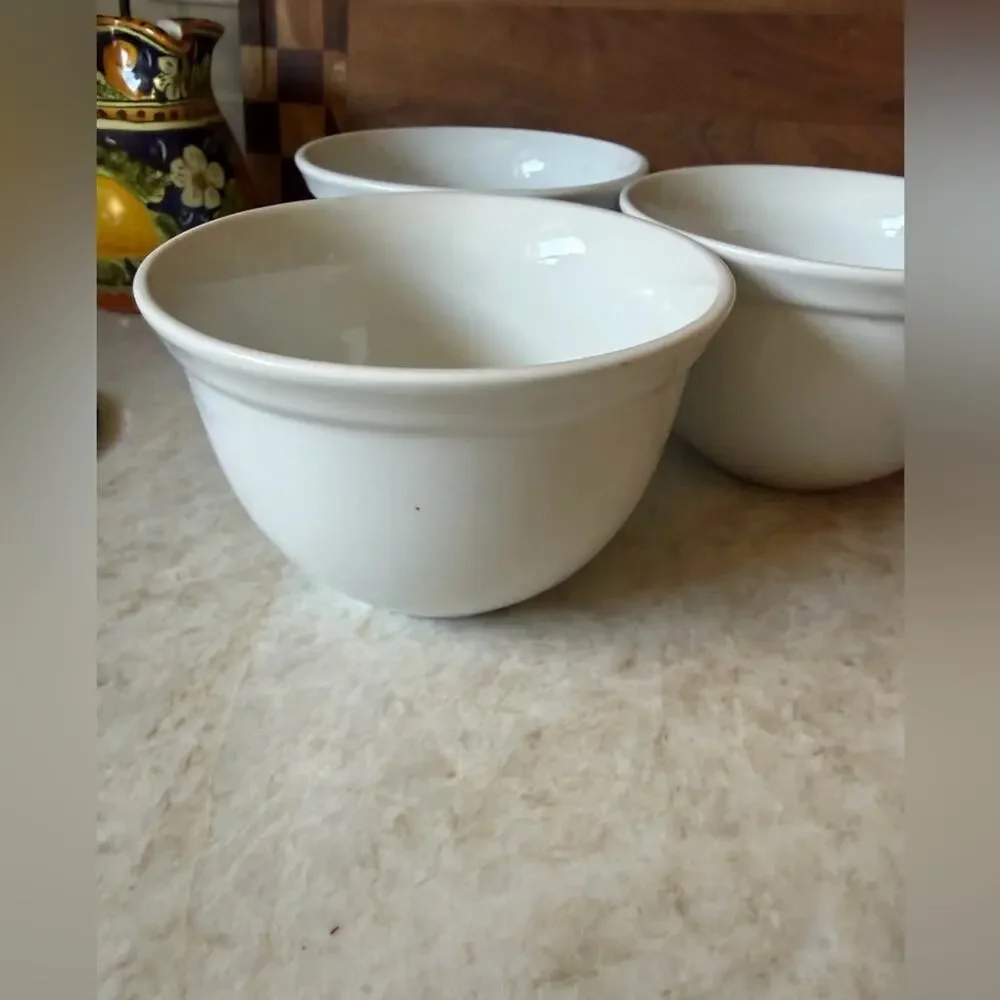 Pottery Barn Dujour white coupe bowls x6